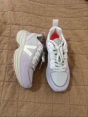 NEW* Veja Venturi trainer sneakers